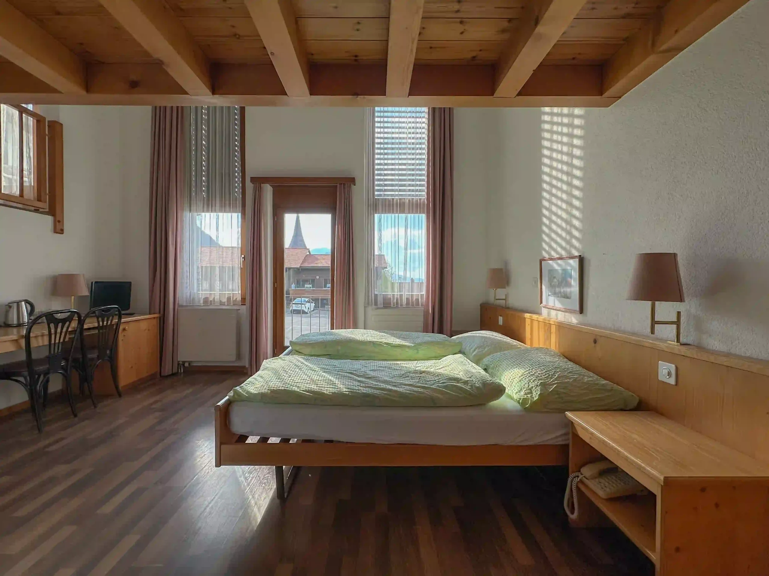 Aeshi_Park_Apartment_room_04